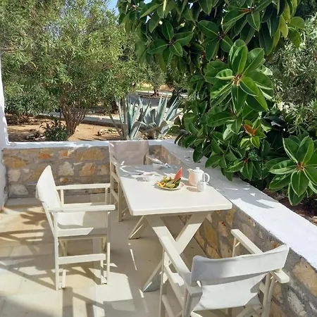 Anezina Village מלון דריוס