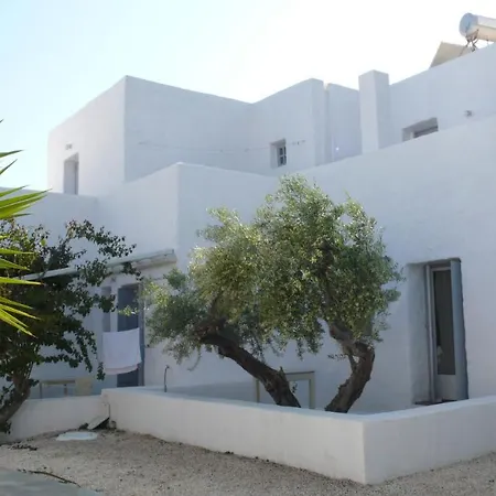 Anezina Village דריוס