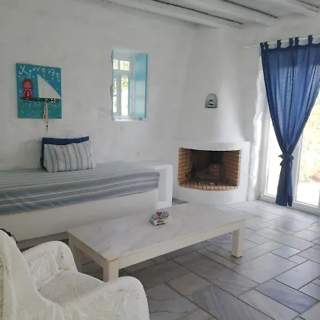מלון Anezina Village
