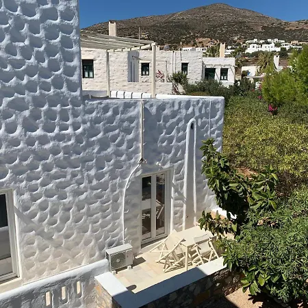Anezina Village