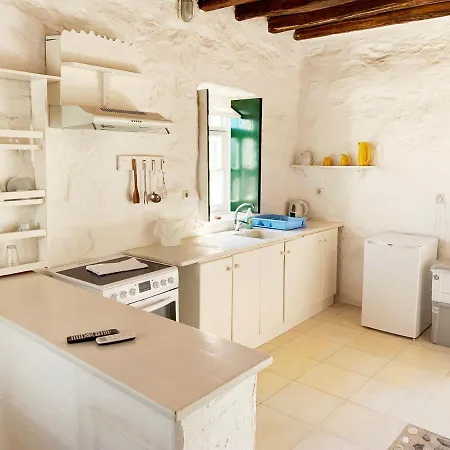 Anezina Village 3*