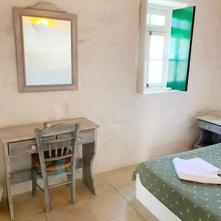 Anezina Village מלון דריוס