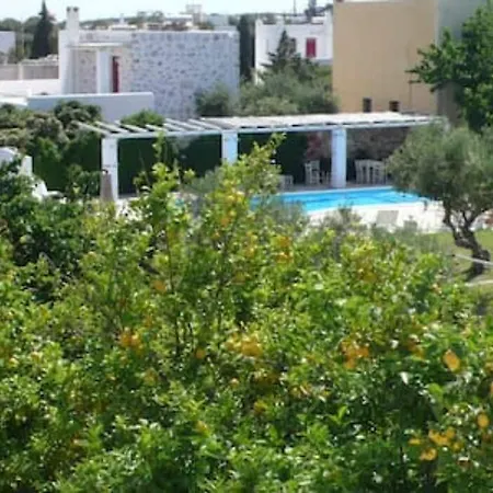 Anezina Village מלון