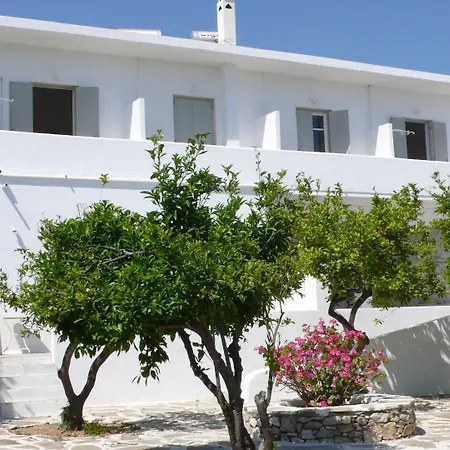 Anezina Village מלון