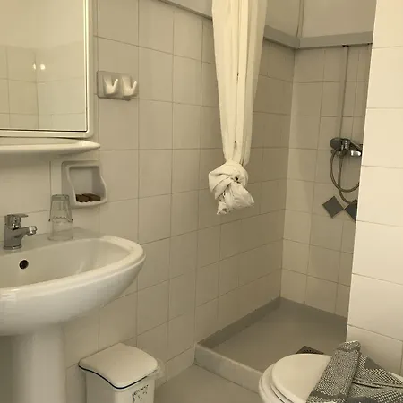 Hotel Anezina Village
