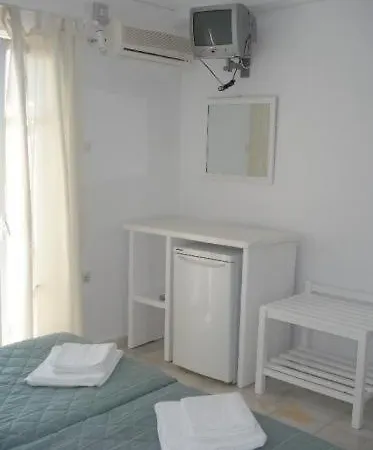מלון Anezina Village דריוס
