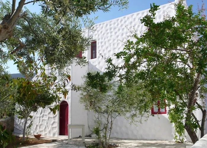 Anezina Village فندق