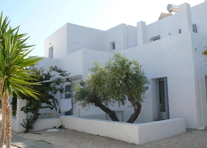 Anezina Village دريوس