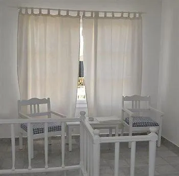 فندق Anezina Village